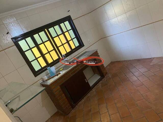Sobrado para Venda em Ferraz de Vasconcelos - 5