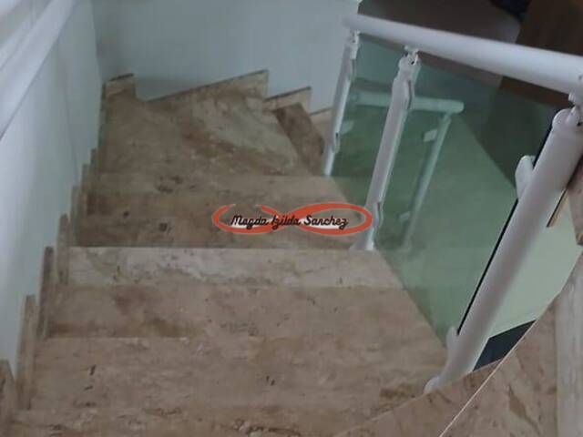 Sobrado de Rua para Venda em São Paulo - 4