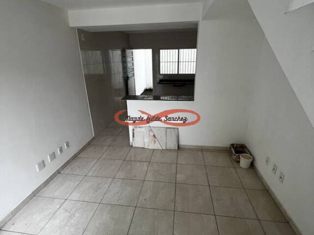 Sobrado de Rua para Venda em São Paulo - 4