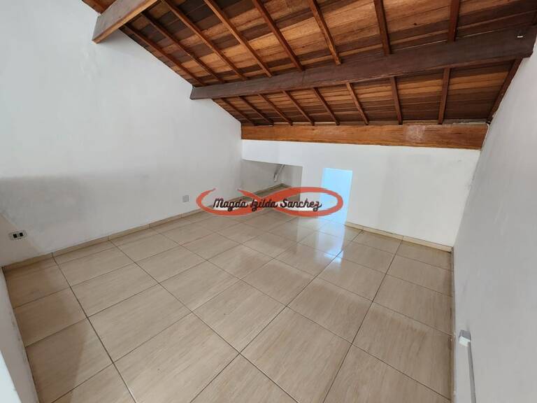 Casa para alugar com 3 quartos, 180m² - Foto 9