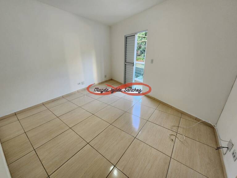 Casa para alugar com 3 quartos, 180m² - Foto 3