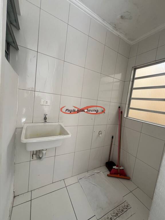 Casa de Condomínio para alugar com 1 quarto, 28m² - Foto 6
