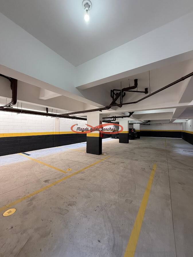 Apartamento à venda com 2 quartos, 35m² - Foto 11