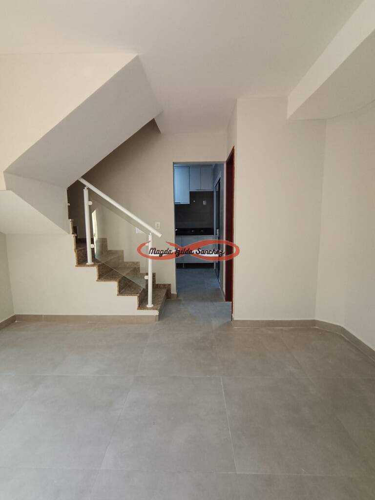 Casa, 2 quartos, 52 m² - Foto 1